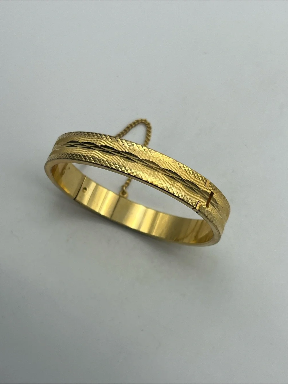 N/A etched design
